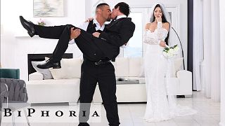 BIPHORIA - "I Need Something In My Mouth, It Calms Me Down, You're The Best Man, Now Help Me Out"